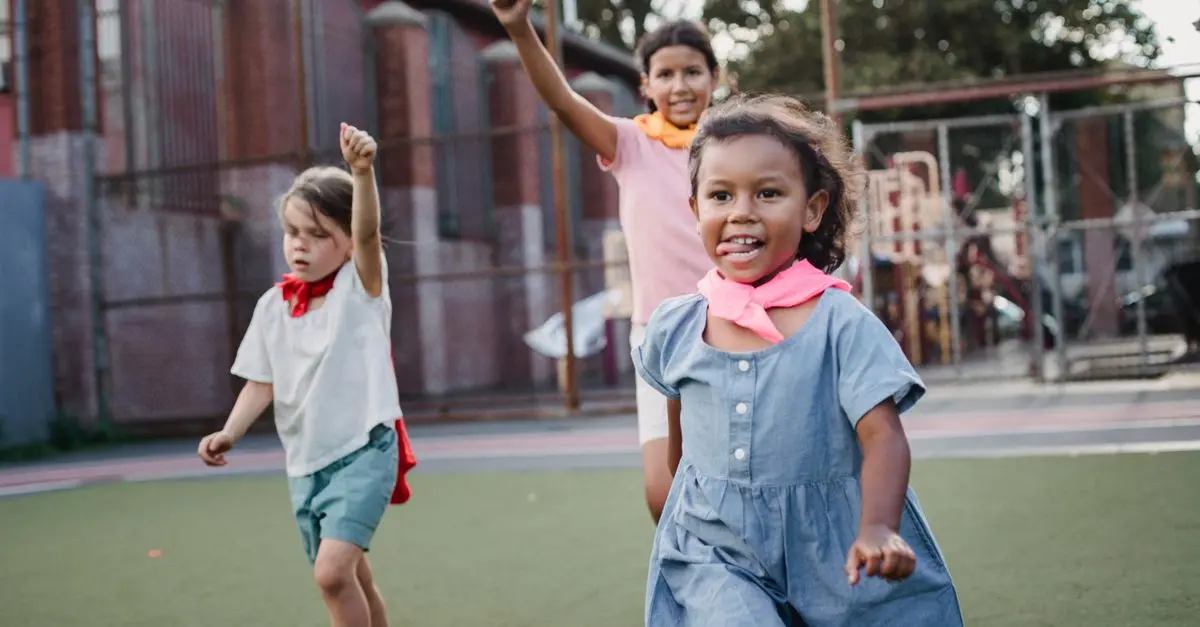 Comment le volleyball peut-il être adapté aux enfants ?
