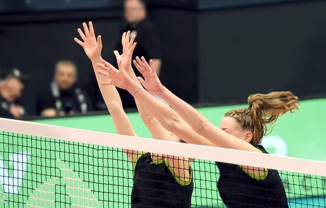 10 Astuces Pour Améliorer Votre Jeu de Volley Rapidement