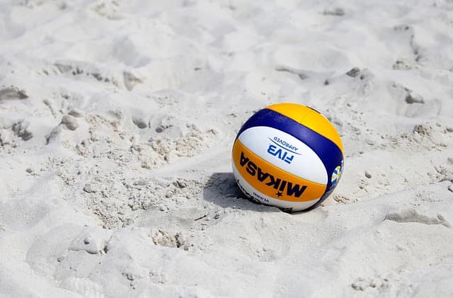 Comment améliorer votre technique de serve au volley